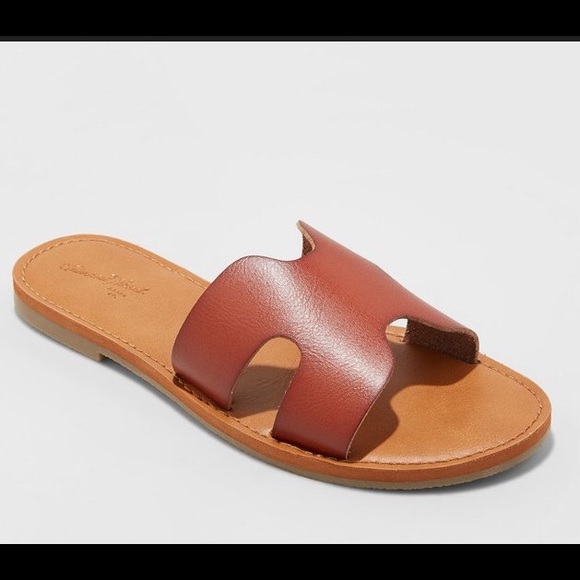 Universal Thread Shoes - NEW Universal Threads brown one strap sandal